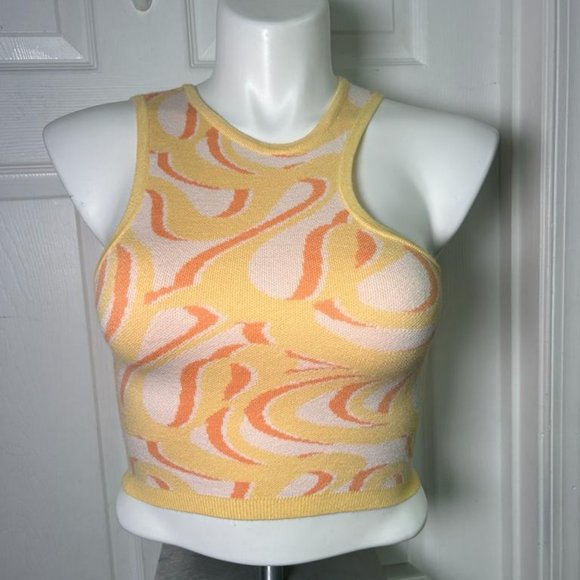 Asymmetric Sweater Tank In Marble - Picture 4 of 7